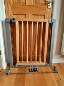 home bargains stair gate